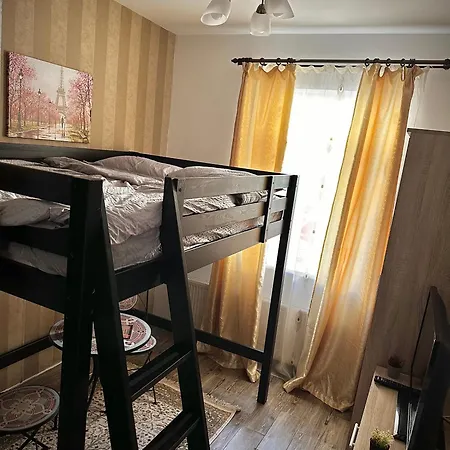 Ada'S Luxury Apartament&Studio - Old City Braşov Esterno foto