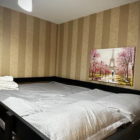 Ada'S Luxury Apartament&Studio - Old City Braşov Esterno foto