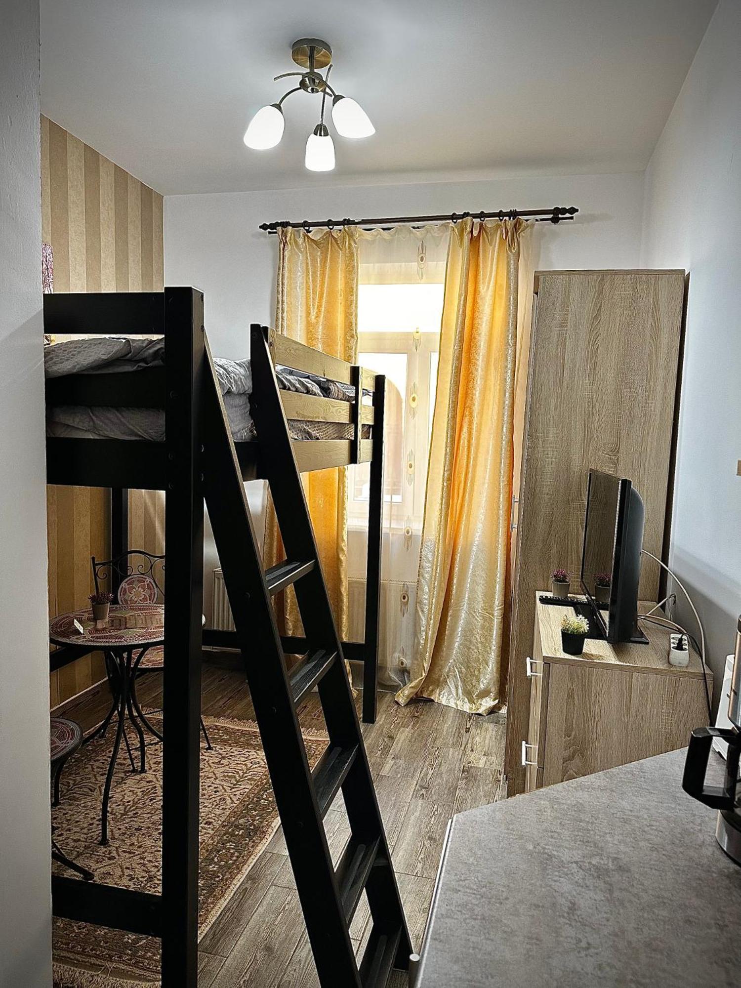 Ada's Luxury Apartament&studio - Old Braşov