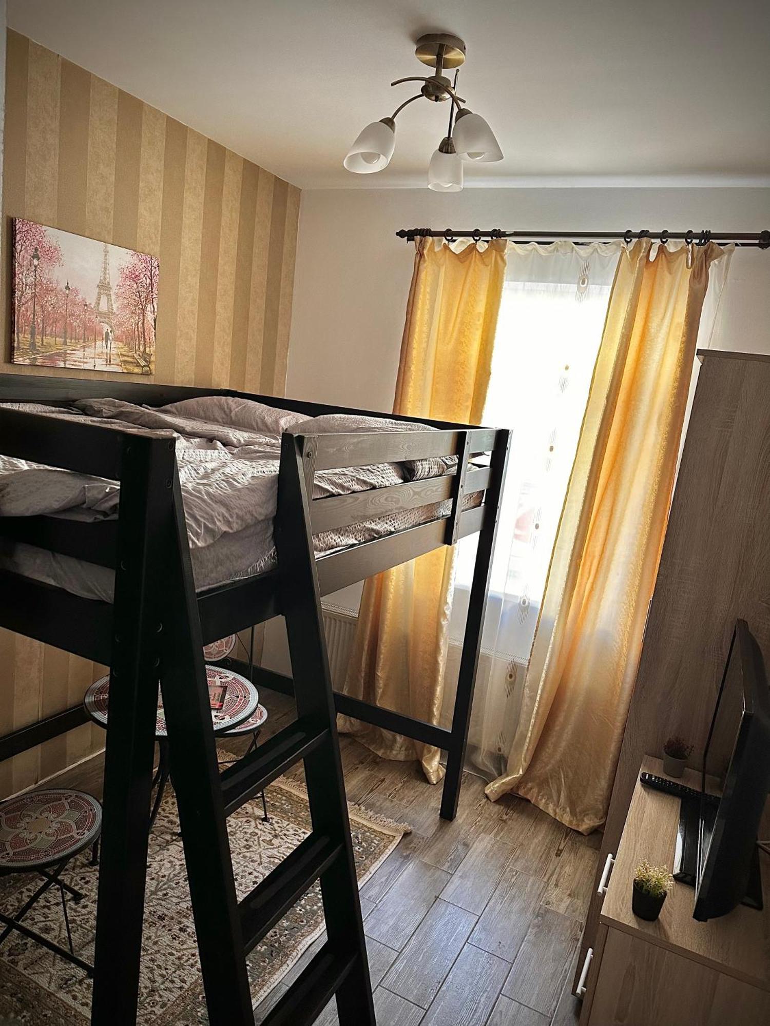 Ada's Luxury Apartament&studio - Old Apartamento